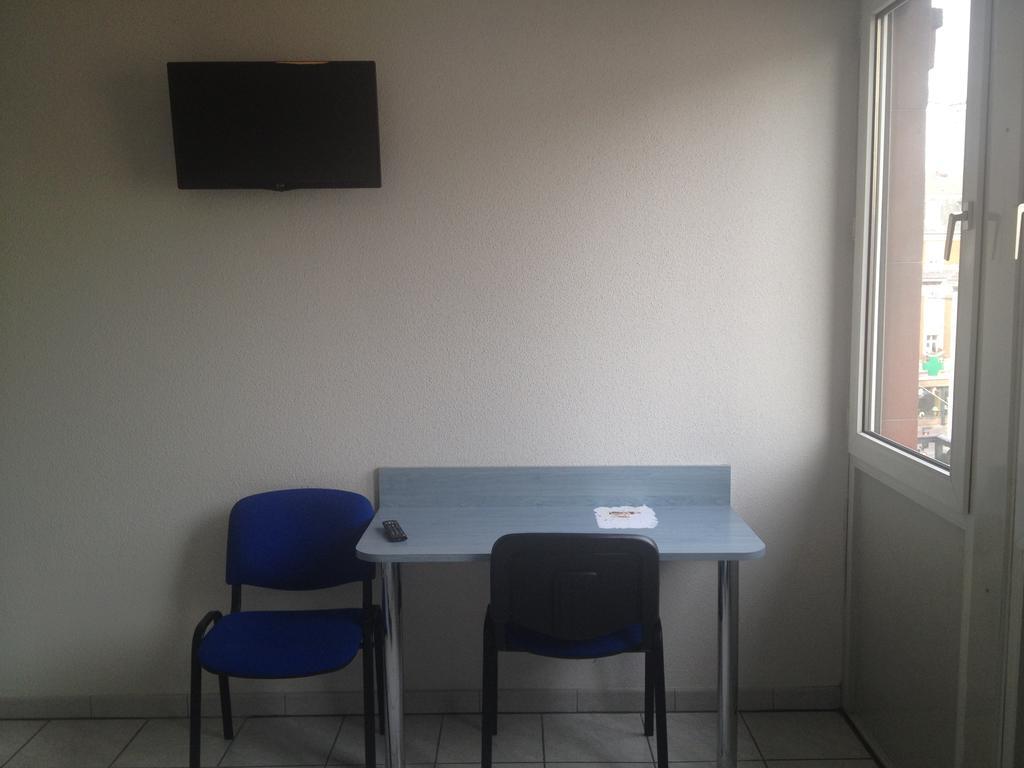 Hotel Le Strasbourg Mulhouse Rom bilde